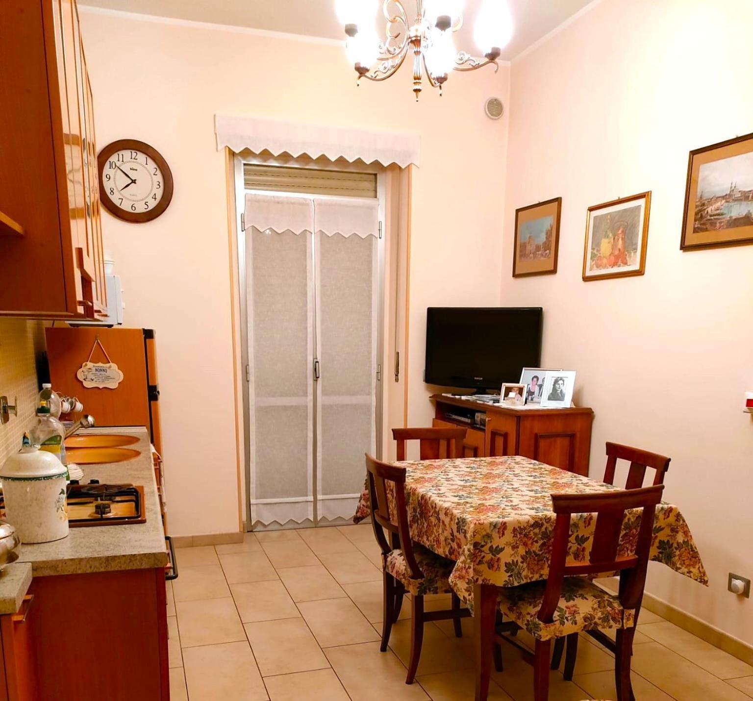 Апартаменты A Casa Di Anri Турин Экстерьер фото